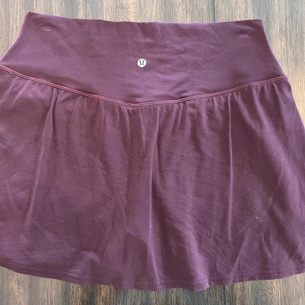 Lululemon Court Rival High Rise Skirt NWOT size 12